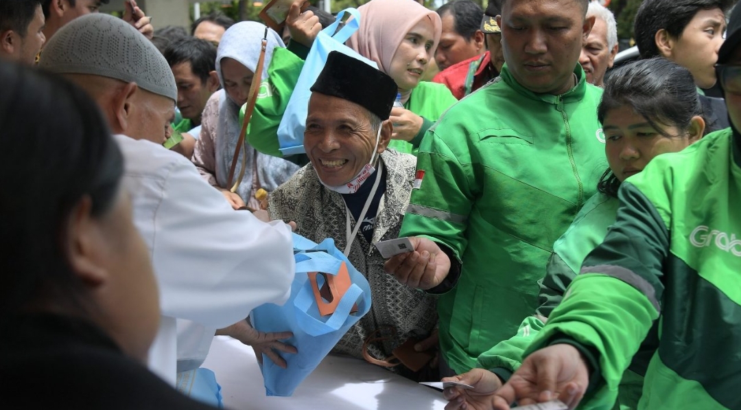 Rayakan Kebersamaan Lebaran, Ribuan Bingkisan dan Suvenir Diberikan untuk Masyarakat