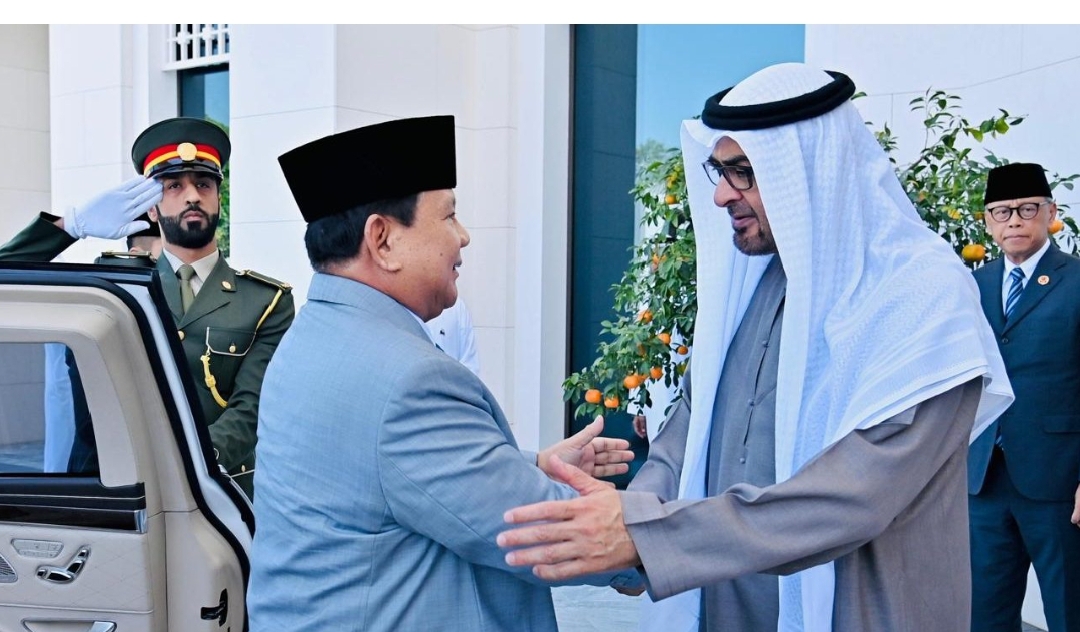 Bertemu Presiden MBZ, Presiden Prabowo Disambut Hangat di Istana Qasr Al Shatie