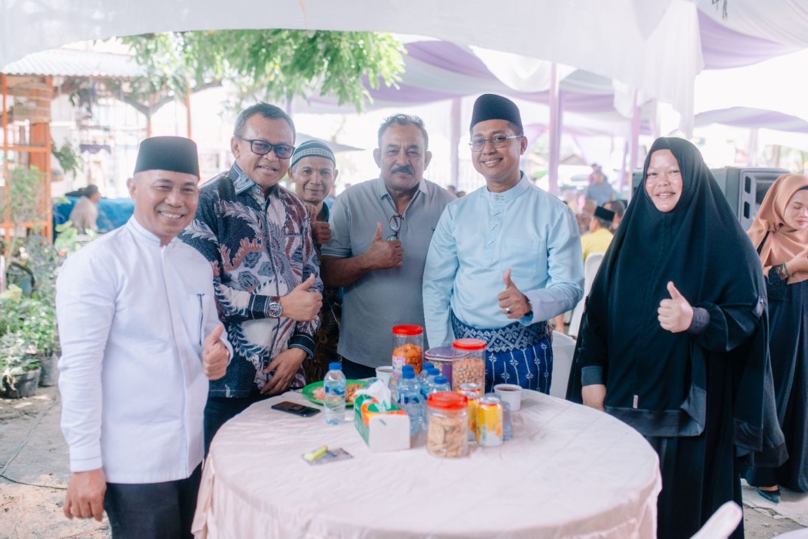 Wakil Bupati Jhony Charles di Hari Ke 3 Suasana Open House di Hadiri Wakil Ketua DPRD, Instansi Pemerintah Serta Gabungan TNI – Polri