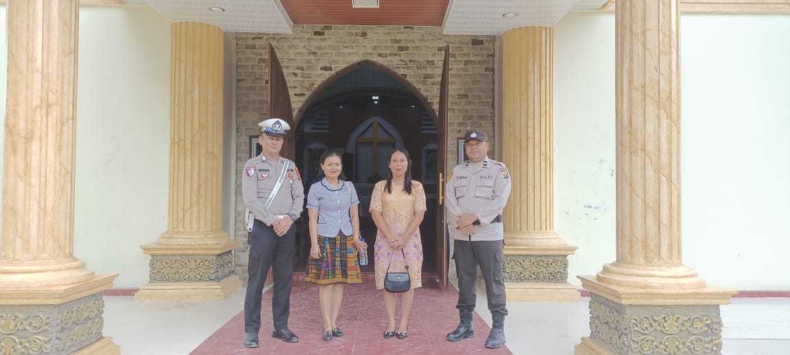 Personel Polres Rohil Pengamanan Gereja untuk Kegiatan Ibadah Kenaikan Isa Al-Masih