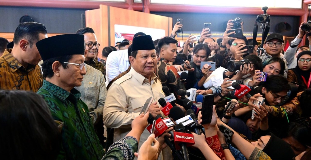 Presiden Prabowo Melepas Keberangkatan Calon Jemaah Haji dari Terminal Khusus: Pemerintah Tingkatkan Pelayanan Haji dan Umrah