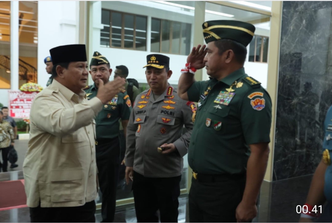 *Kasad Hadiri Halal Bihalal Presiden dengan PPAD dan Keluarga Besar TNI-Polri*