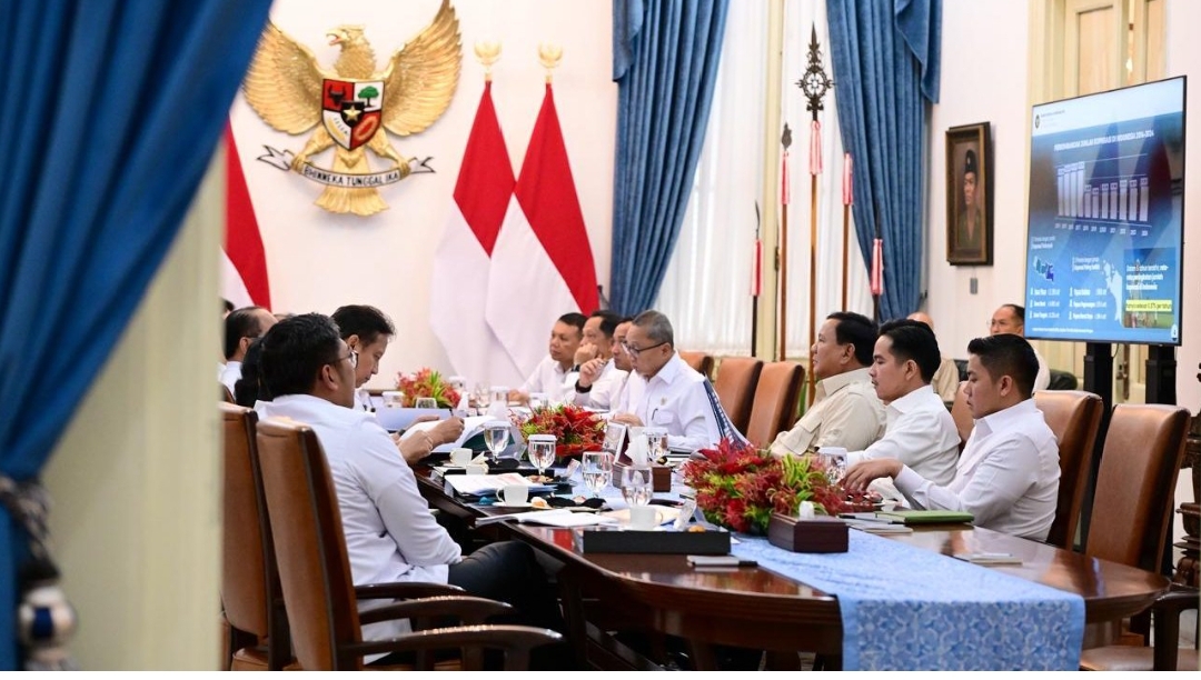 Presiden Prabowo Pimpin Ratas Percepatan Koperasi Merah Putih untuk Perkuat Ekonomi Desa