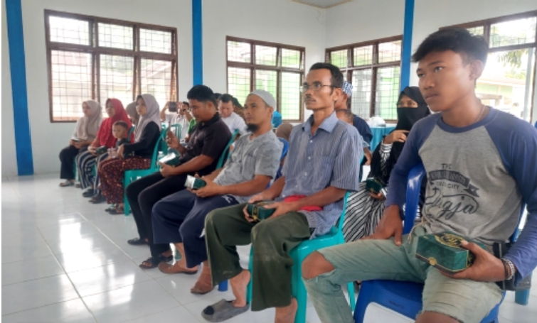 Penyuluhan Karhutla dalam Rangka TMMD ke-124 Digelar di Bukit Kayu Kapur, Masyarakat Antusias Ikuti Simulasi