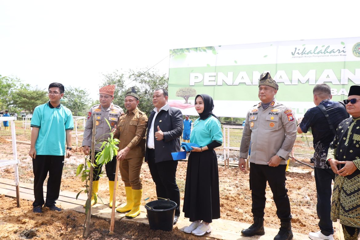 Polda Riau Gelar Penanaman Pohon di Bagan Siapi-api, Wujud Nyata Peduli Lingkungan dan Menjaga Marwah