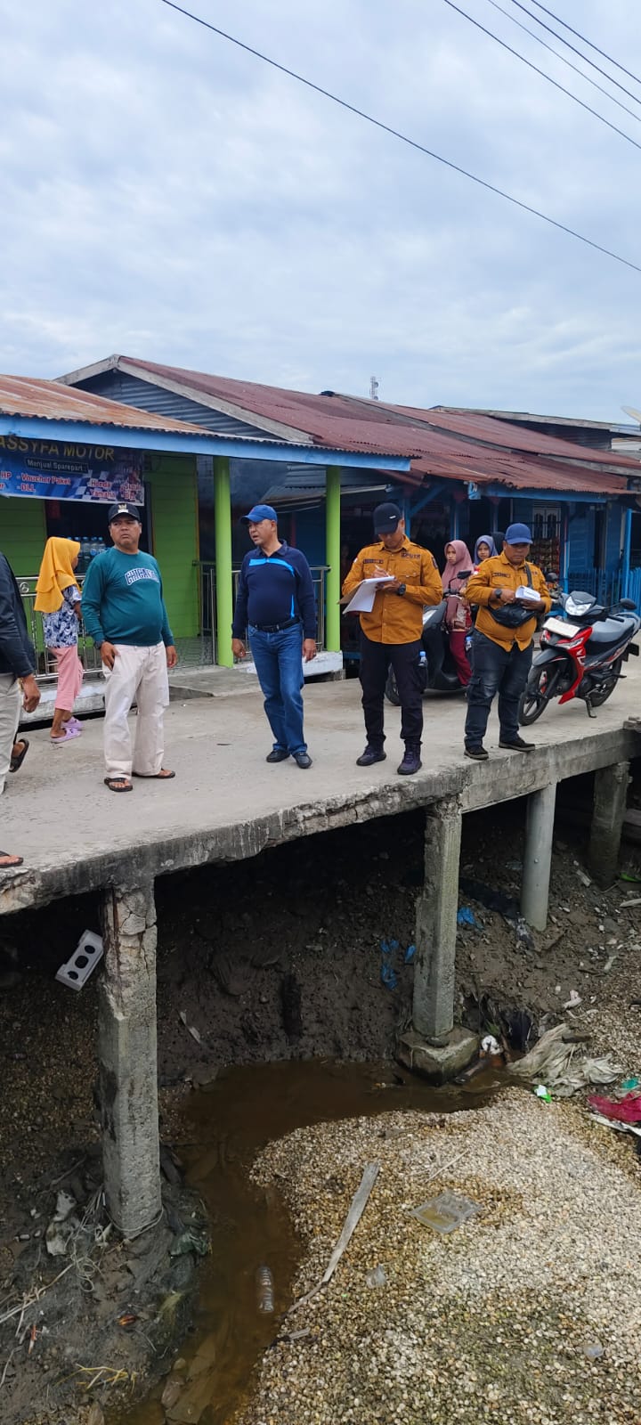 PEMKAB ROKAN HILIR LAKUKAN SURVEI JALAN PRIORITAS DI PALIKA, TEGASKAN KOMITMEN PEMBANGUNAN INFRASTRUKTUR