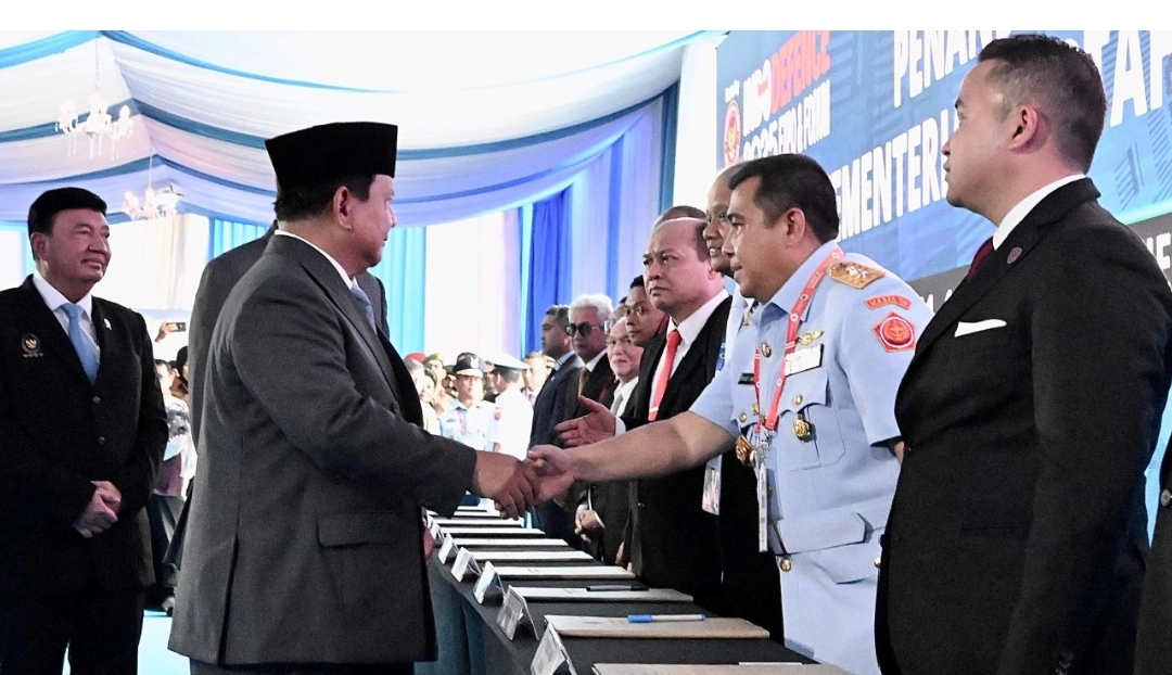 Presiden Prabowo Saksikan Penandatanganan 27 Kontrak Bersama, Tegaskan Komitmen Perkuat Industri Pertahanan Nasional