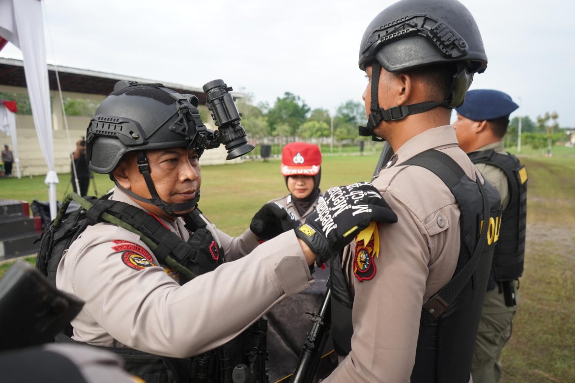 *Wakapolda Riau Pimpin Upacara Penutupan Pelatihan Tim RAGA Gelombang Kedua di SPN Polda Riau*