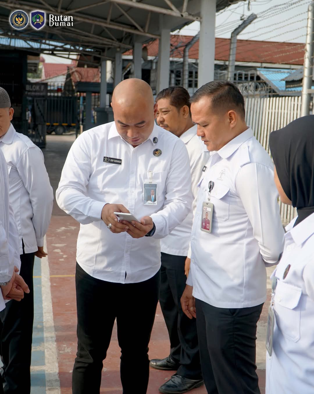 Langkah Deteksi Dini, Karutan Dumai Periksa HP Pegawai Cegah Aktivitas Terlarang