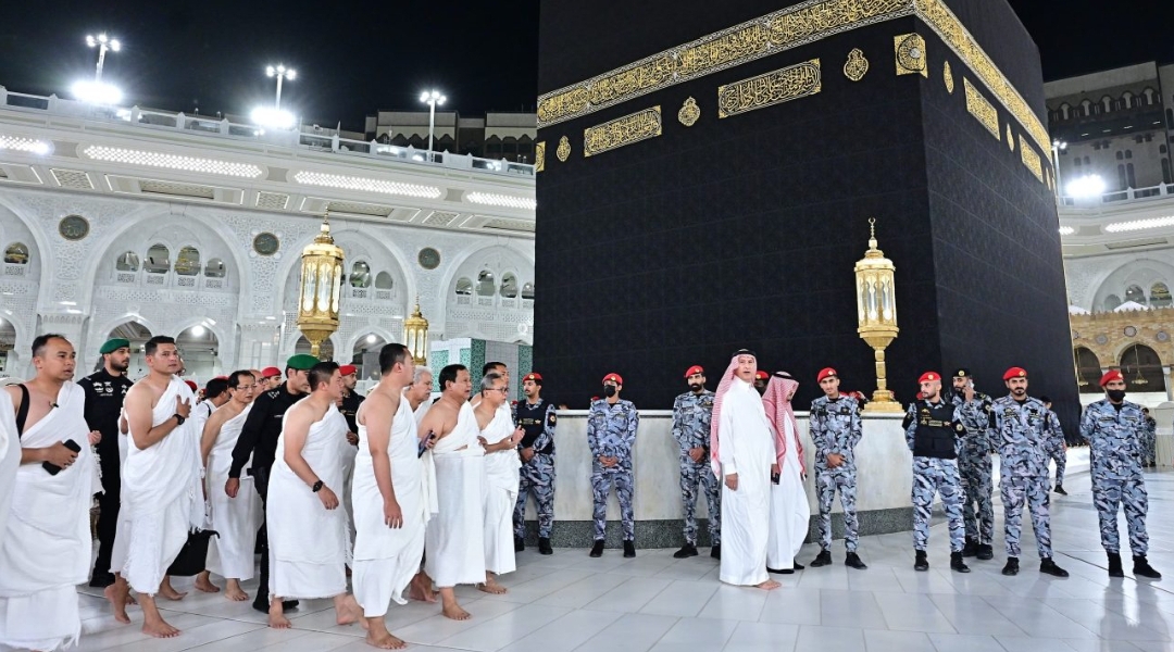 Presiden Prabowo Laksanakan Ibadah Umrah di Sela Kunjungan Kenegaraan ke Arab Saudi