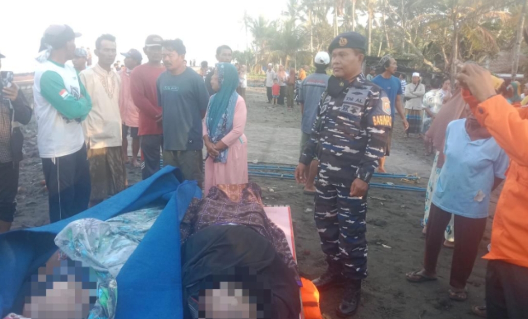 LANJUTKAN PENCARIAN KORBAN KAPAL TENGGELAM, TNI AL IKUTI RAPAT RENCANA OPERASI SAR KMP. TUNU PRATAMA JAYA