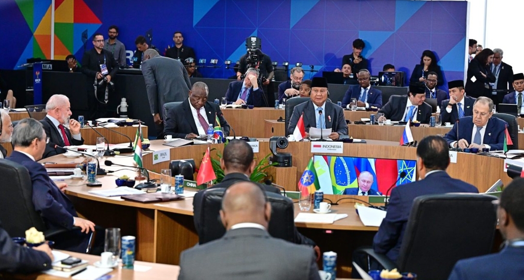 Hadiri Sesi Pleno KTT BRICS 2025, Presiden Prabowo Tegaskan Komitmen Indonesia pada Perdamaian dan Reformasi Global