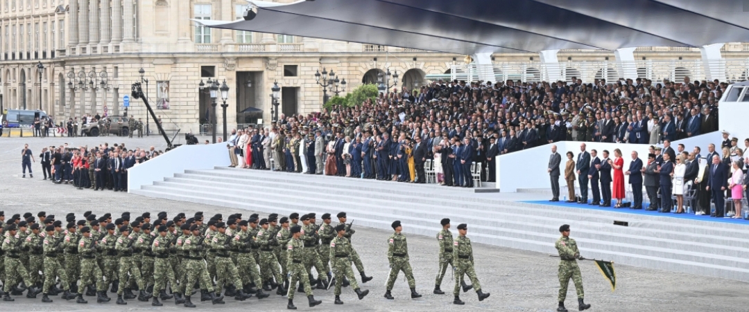 Hadir Langsung di Paris, Wakasad Saksikan Kontingen Indonesia Beraksi di Bastille Day