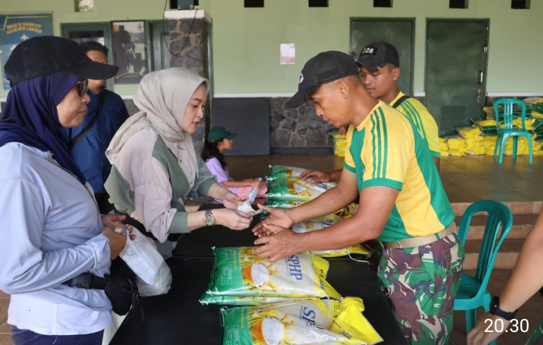 *Sinergi Perum BULOG dan TNI Dilanjutkan Lewat GPM di Yonif 328/Dirgahayu, Cilodong*