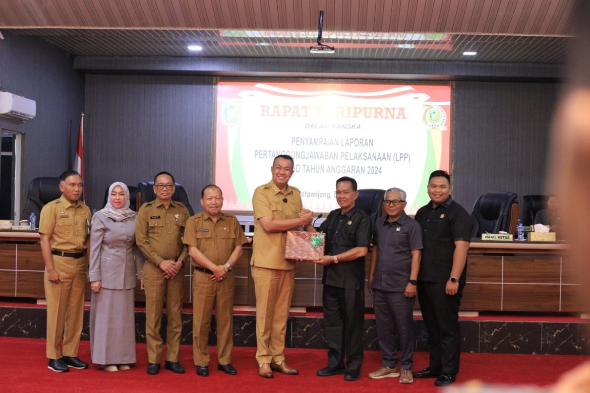 DPRD Kepulauan Meranti Terima Ranperda LPP APBD 2024, Fraksi Diminta Siapkan Pandangan Umum