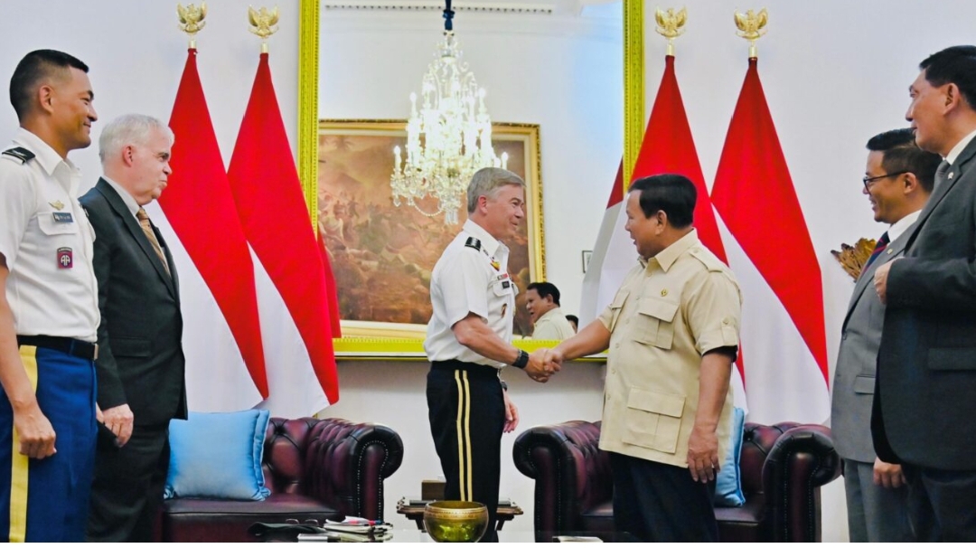 Presiden Prabowo Terima Medali Kehormatan dari Komando Operasi Khusus AS di Istana Merdeka