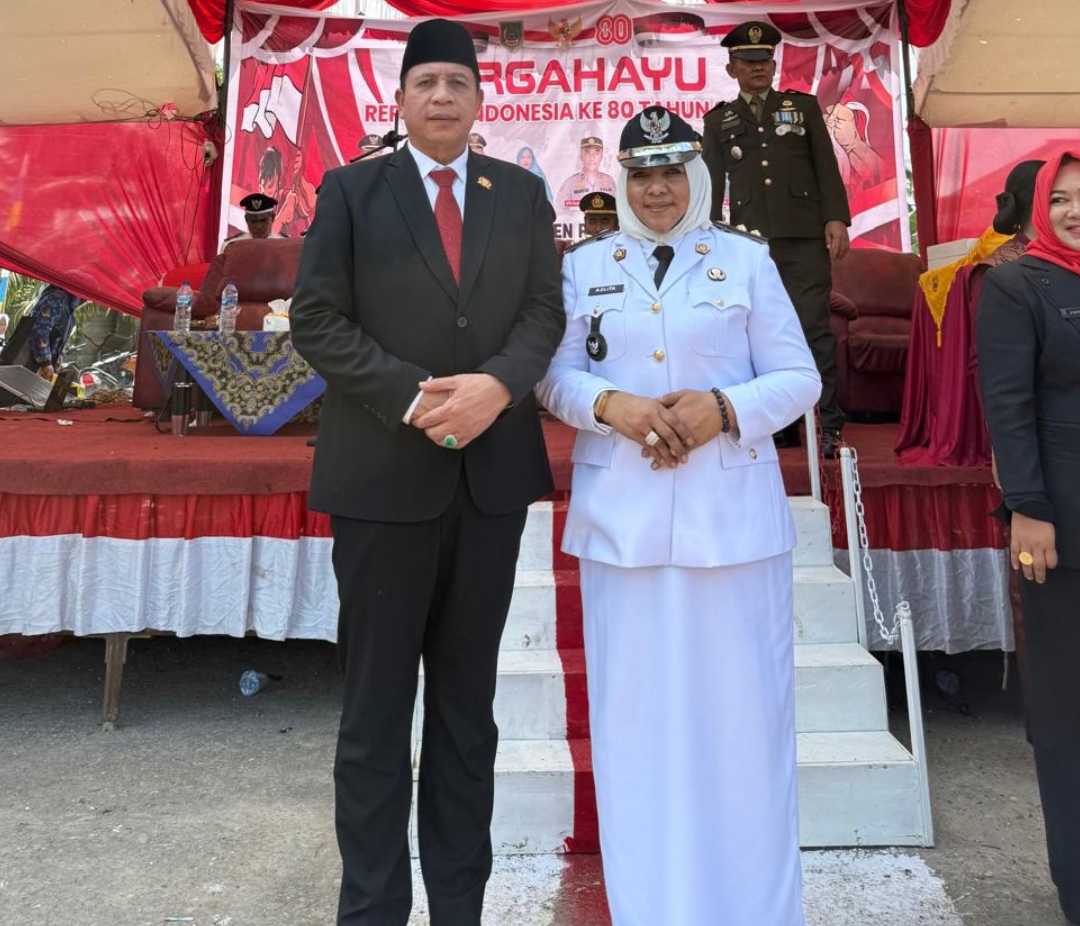 Ketua Apdesi Rohil Azlita Menghadiri Upacara HUT Kemerdekaan RI ke 80