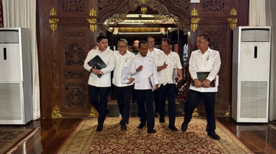 Presiden Prabowo Gelar Pertemuan Mendadak Bahas Penertiban Kawasan Hutan dan Tambang Ilegal