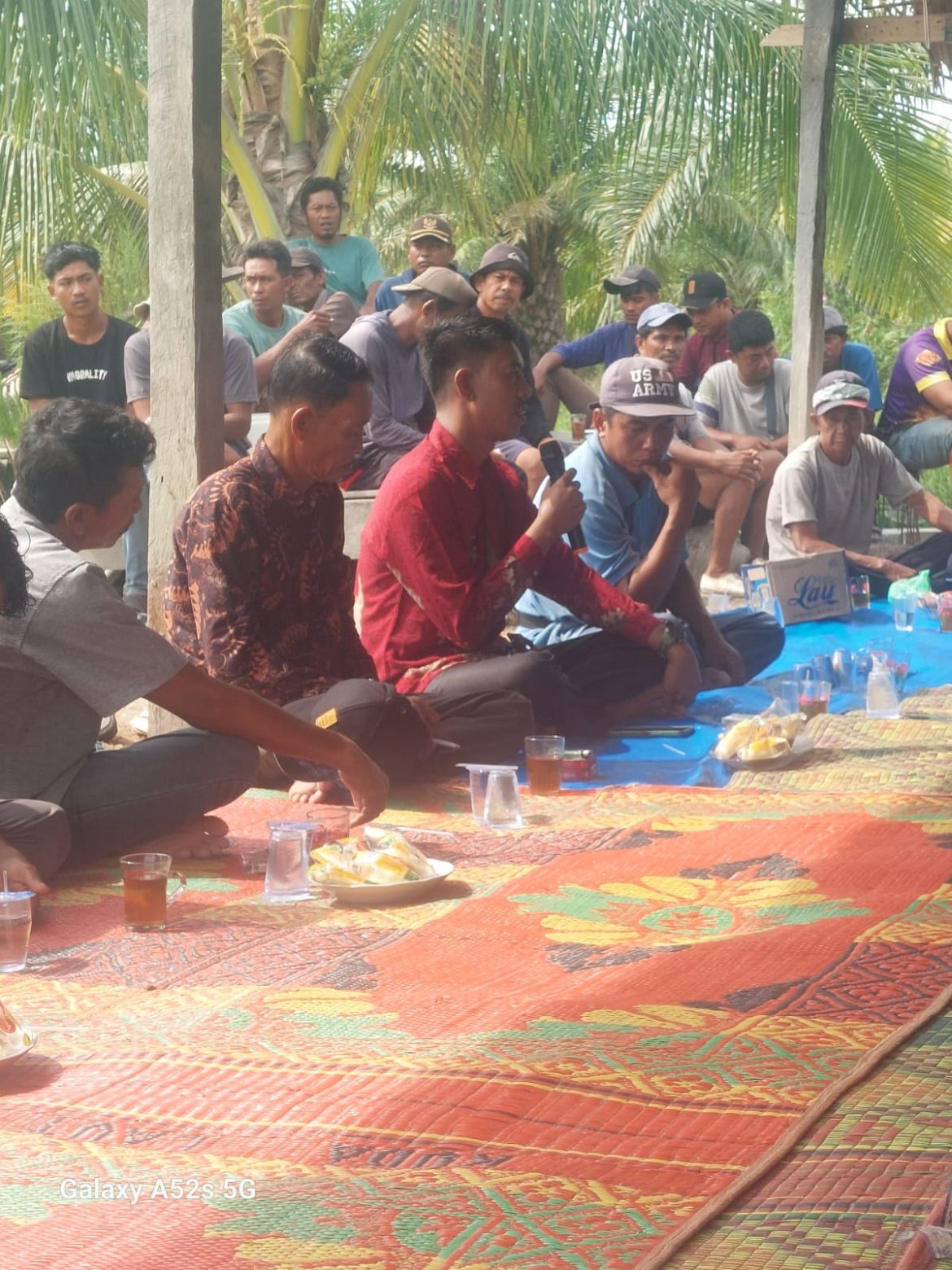 *Penghulu Sinaboi Rafika Ajak Masyarakat Taat Bayar Pajak Bumi dan Bangunan dalam Acara yang Meriah di Dusun 04 Sukatani*