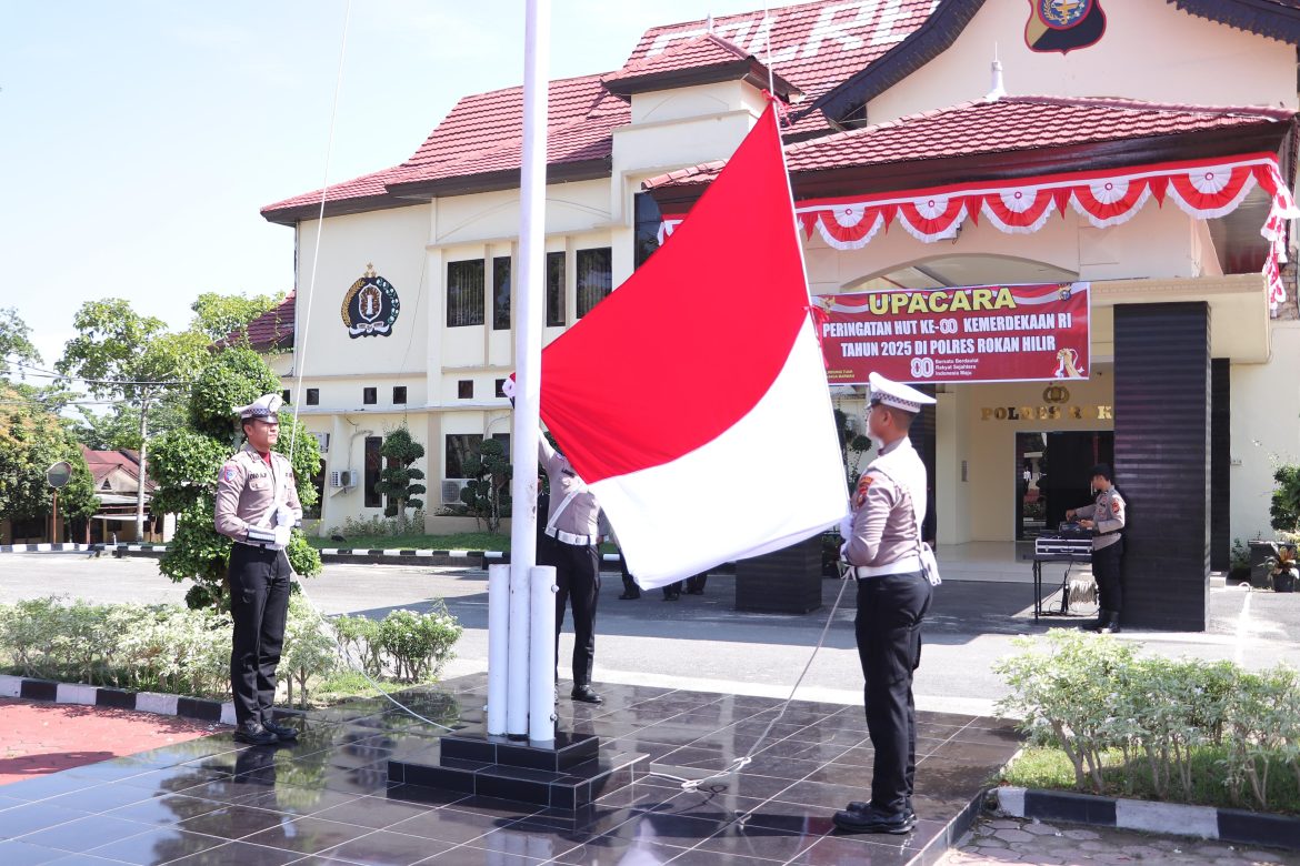 *Suasana Penuh Khidmat Peringatan Hari Kemerdekaan ke 80 RI Tahun 2025 Polres Rohil*