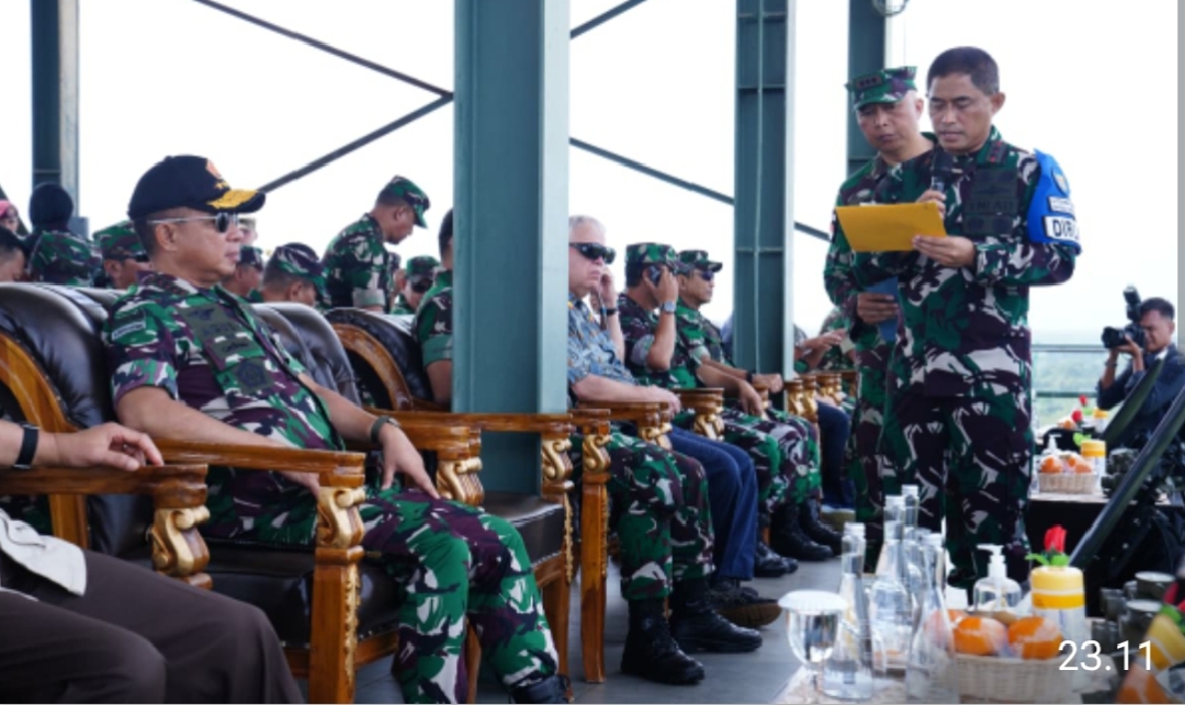 Panglima TNI Dampingi Menhan RI Tinjau Latihan Puncak Super Garuda Shield di Baturaja