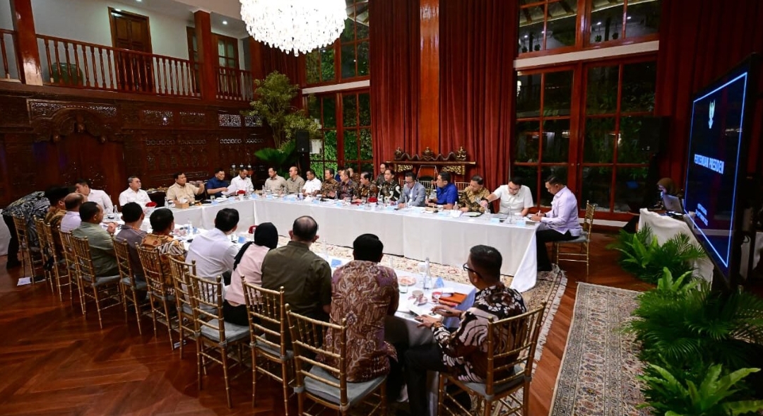 Presiden Prabowo Gelar Rapat di Kertanegara, Bahas Ketahanan Pangan hingga Perbaikan MBG