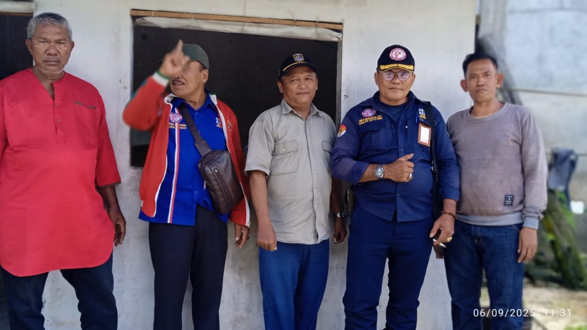 Kuasa Hukum J J Moningka ” Segera Pasang Pelang. “Jalan akses ke lokasi Gudang di duga milik pengusaha TV Kabel gunakan tanah J J moningka”. 