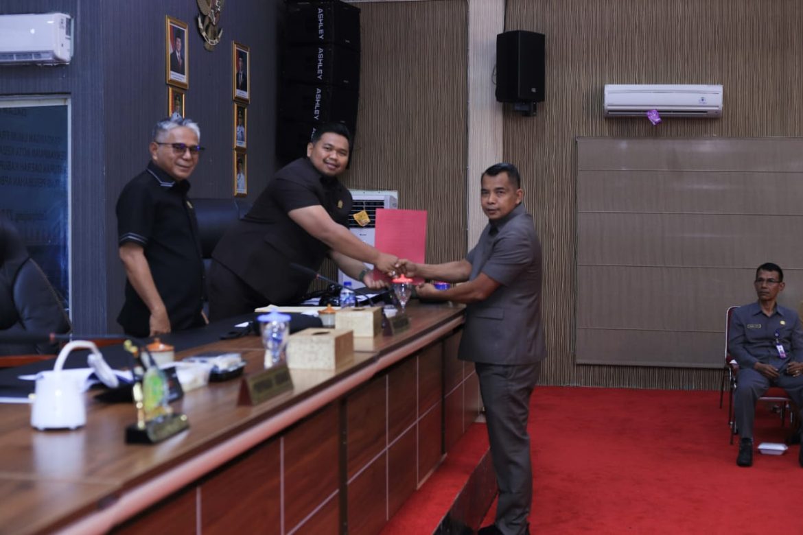 Fraksi DPRD Sampaikan Pandum Terhadap Penyampaian Nota Keuangan Atas Ranperda Meranti Tentang Perubahan APBD 2025