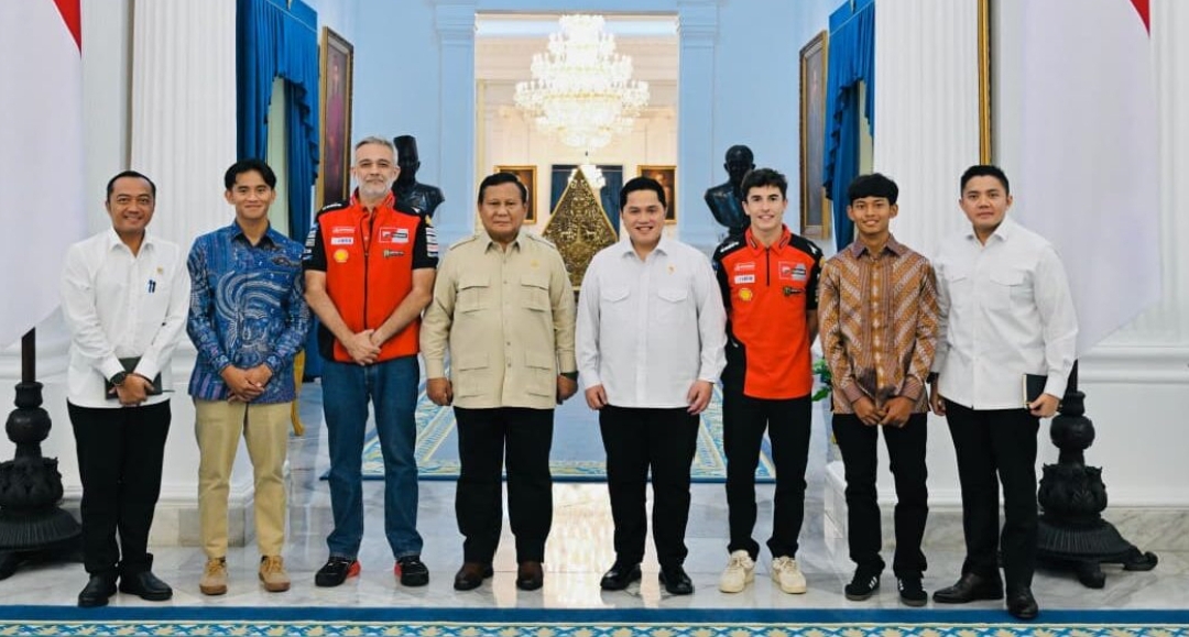 Presiden Prabowo Terima Kunjungan Juara Dunia MotoGP Marc Marquez dan Dua Pembalap Muda Indonesia di Istana Merdeka