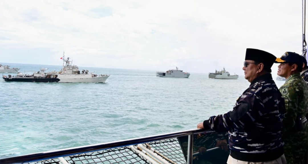 Kemegahan Armada Nusantara: Presiden Prabowo Saksikan Demo Laut TNI AL di Teluk Jakarta