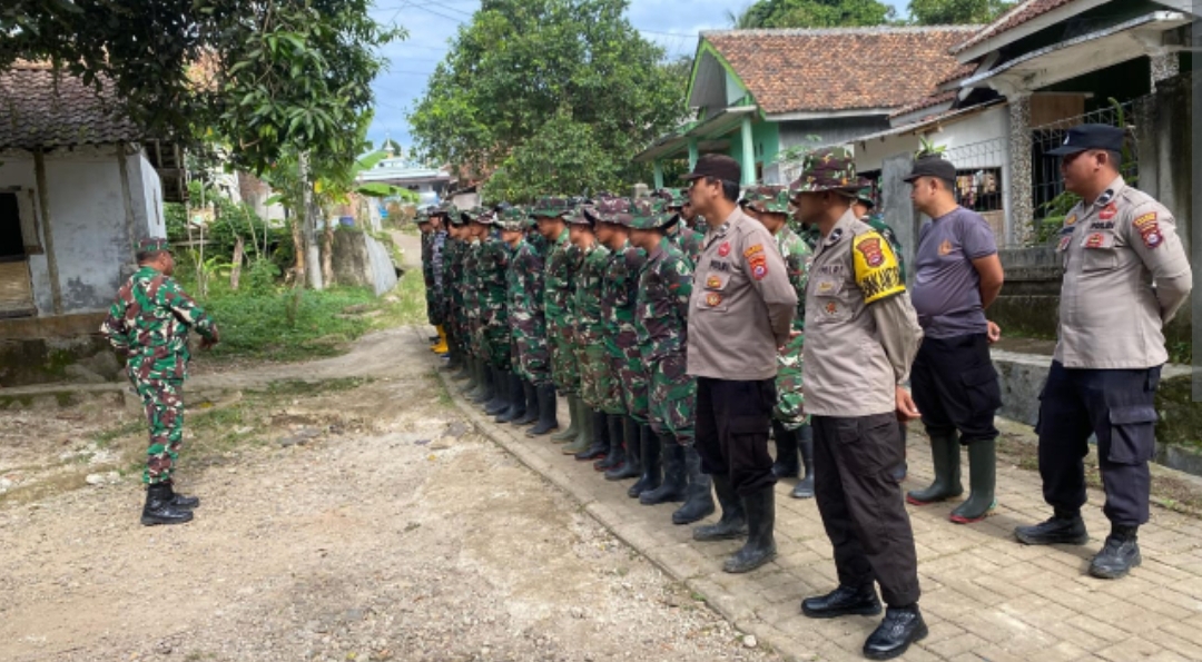 Satgas TMMD ke-126 Kodim 0601/Pandeglang Laksanakan Apel Pagi Sebelum Melanjutkan Kegiatan di Sektor Masing-Masing