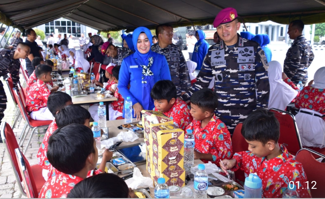 Pasmar 1 Ikuti Kegiatan Panen Raya Tegaskan Komitmen Ketahanan Pangan
