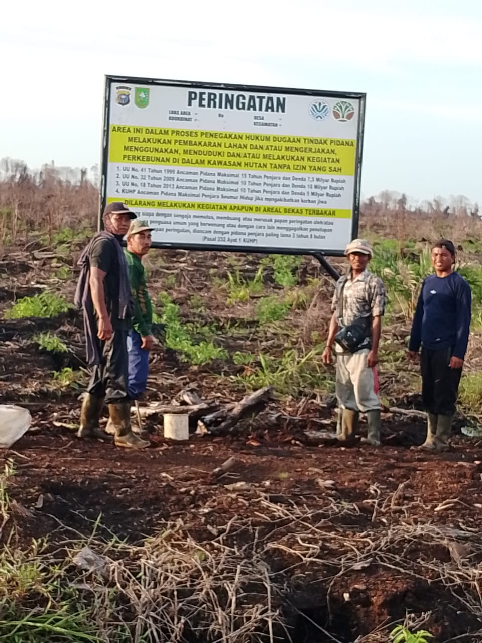 Laporan Kegiatan Pemasangan Plang Peringatan di Lahan Bekas Terbakar Wilayah Hukum Polsek Kubu