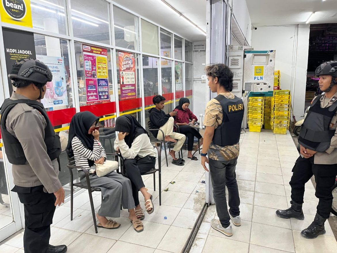 Tim Raga Polres Rohil Gencarkan Patroli untuk Berantas Premanisme dan Genk Moto