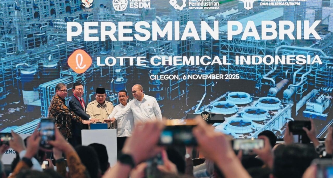 Presiden Prabowo Resmikan Pabrik Petrokimia Senilai USD3,9 Miliar di Cilegon