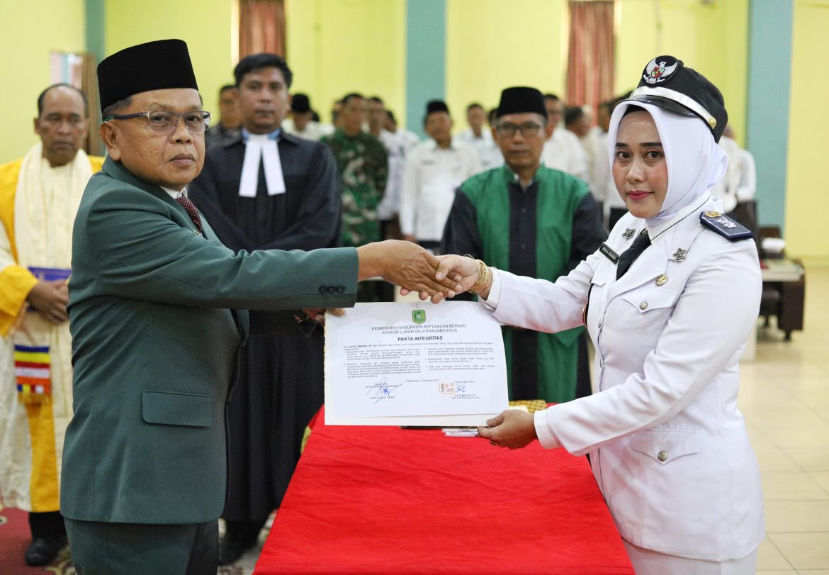 *Bupati Asmar Lantik 62 Pejabat Di Lingkungan Pemda Kabupaten Kepulauan Meranti*