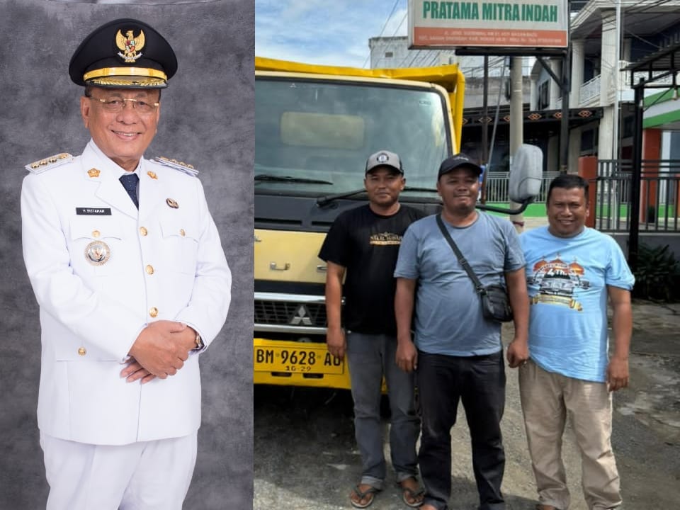 Bupati Rohil Bistamam Pinjamkan Mobil Dump Truk Pribadi untuk Angkut Sampah di Bagan Batu