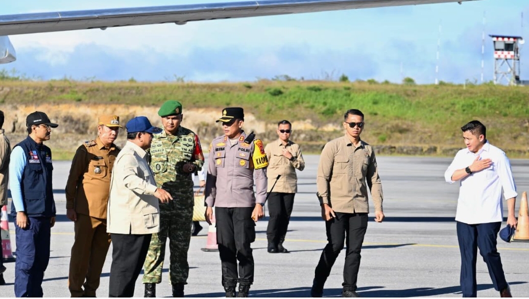 Presiden Prabowo Tiba di Tapanuli Tengah, Pastikan Penanganan Cepat untuk Warga Terdampak Banjir