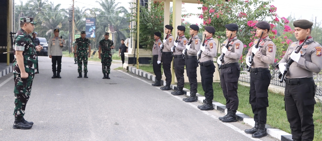 Silaturahmi Danrem 031/Wira Bima ke Polres Rokan Hilir, Perkuat Sinergi dan Soliditas TNI–Polri Jelang Pengamanan Akhir Tahun