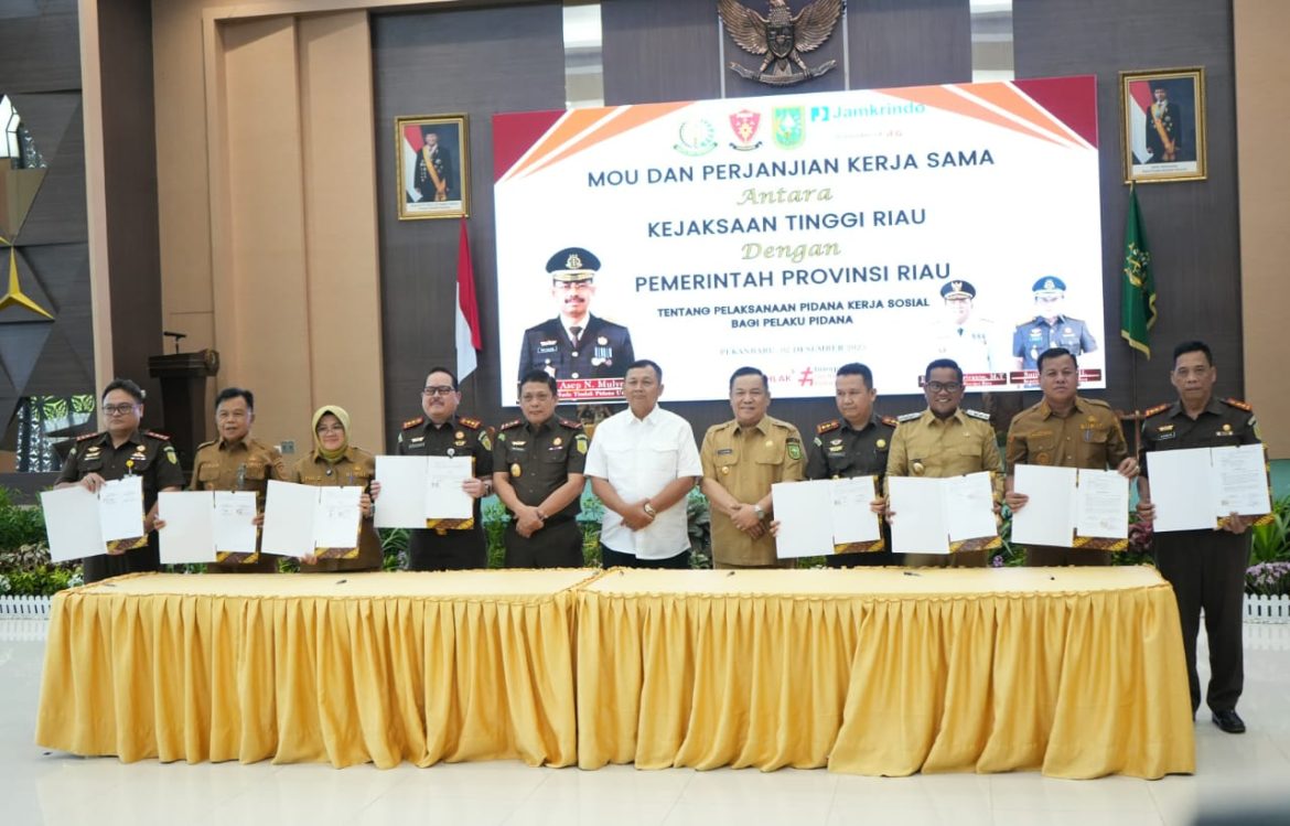 Dukung Reformasi KUHP, Bupati Asmar Tandatangani PKS Pidana Kerja Sosial