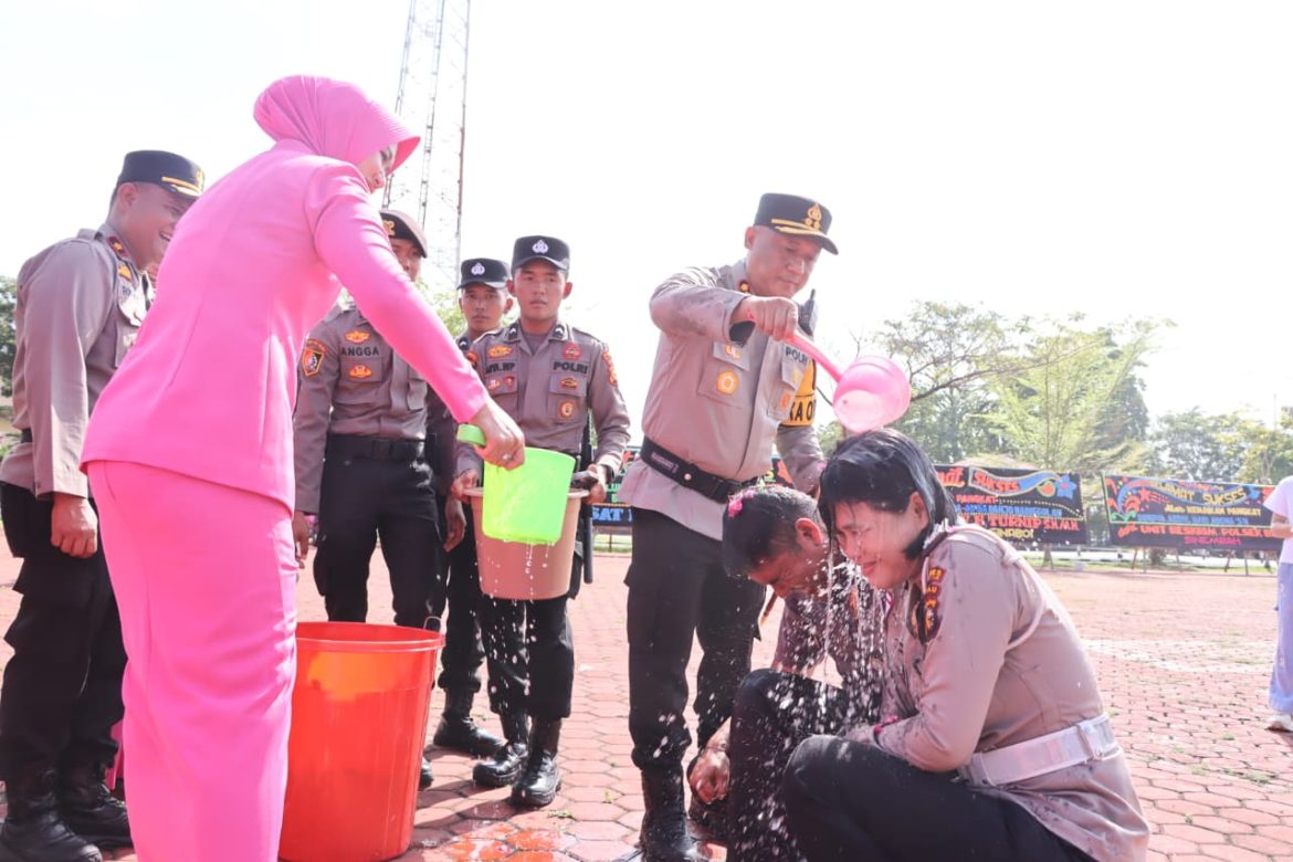 Polres Rokan Hilir Gelar Upacara Laporan Kenaikan Pangkat 83 Personel Periode 1 Januari 2026