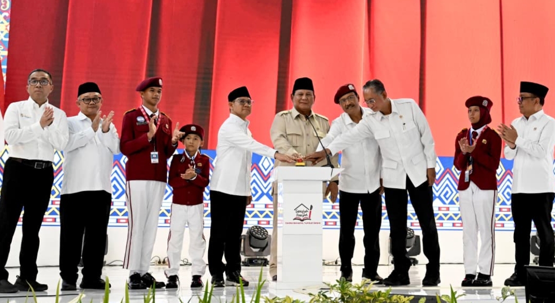 Resmikan 166 Sekolah Rakyat di Seluruh Indonesia, Presiden Prabowo: Langkah Terobosan, Langkah Berani