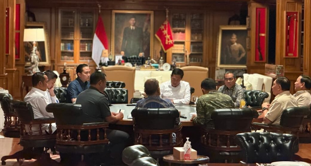 Kumpulkan Menteri di Hambalang, Presiden Prabowo Perkuat Kerja Sama Pendidikan Indonesia–Inggris