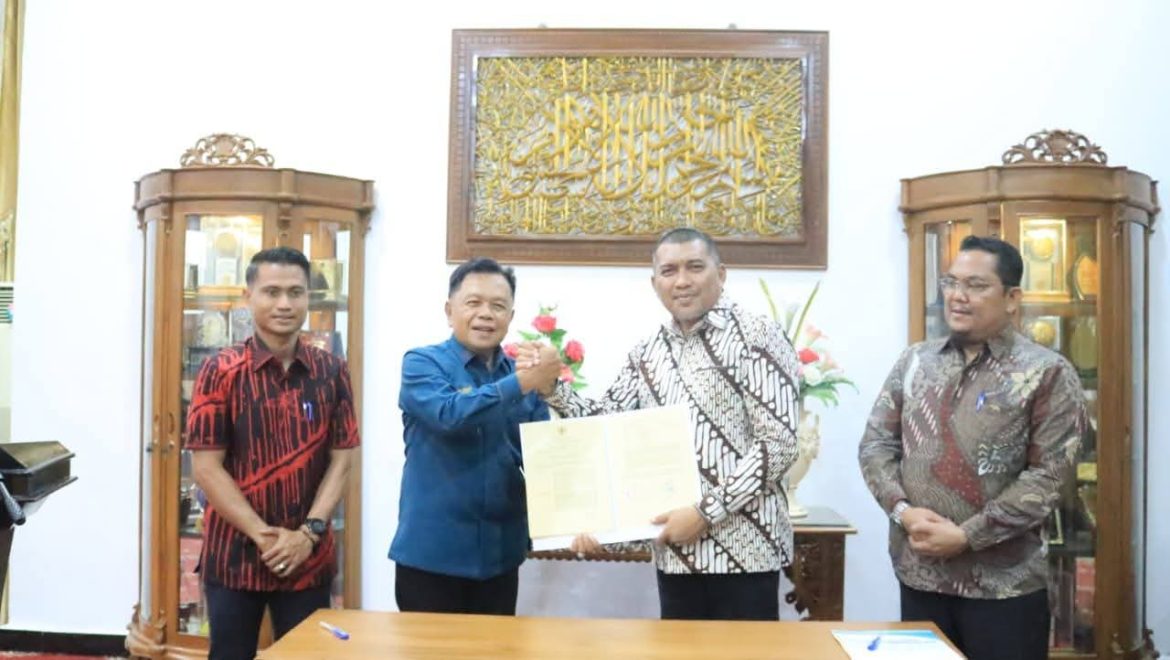 Pemkab Kepulauan Meranti dan Karimun Teken MoU, Perkuat Sinergi Percepatan Pembangunan Daerah