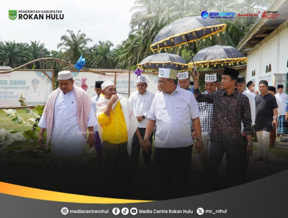 *Pererat Silaturahmi, Bupati Rokan Hulu Kunjungi Ponpes Tuan Muda Al-Muqorobbah di Rokan IV Koto*