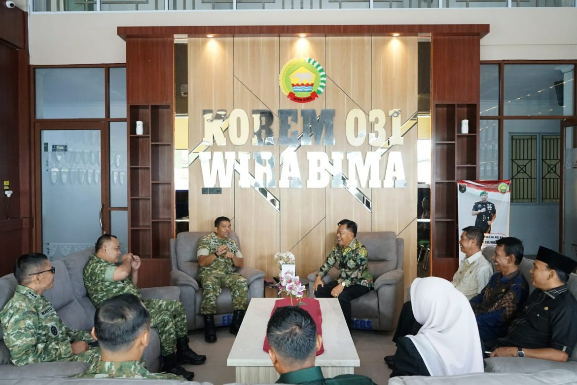 Bupati Asmar dan Danrem 031/WB Perkuat Sinergi Bangun Meranti, Bahas Pertahanan hingga Free Trade Zone