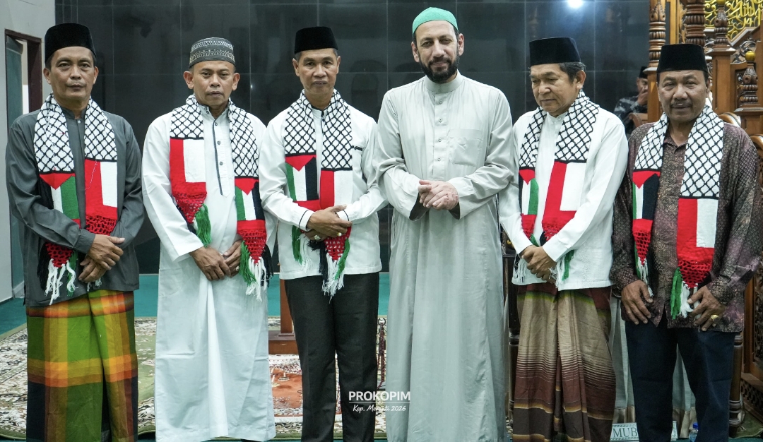 *Ulama Palestina Tausiah Safari Ramadan di Masjid Agung Darul Ulum Kabupaten Meranti*