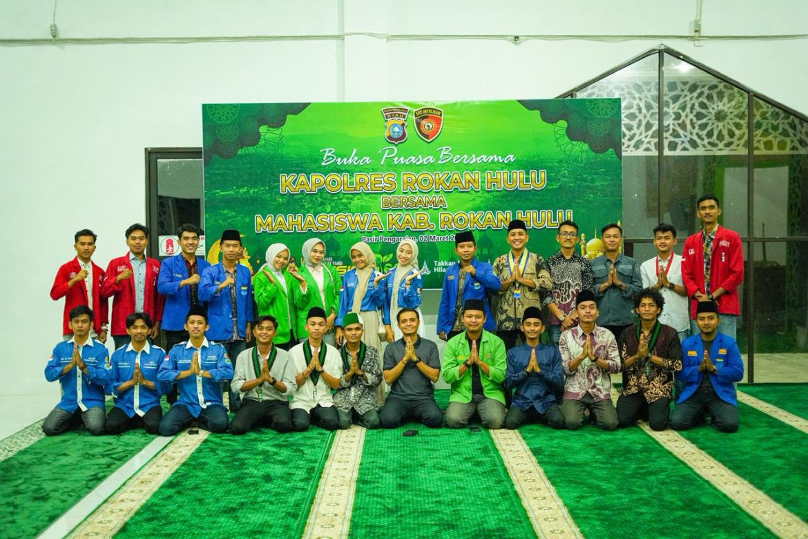 Ramadan Kareem Penyambung Silaturahmi, Kapolres Rohul Gelar Buka Puasa Bersama Mahasiswa Se-Rokan Hulu
