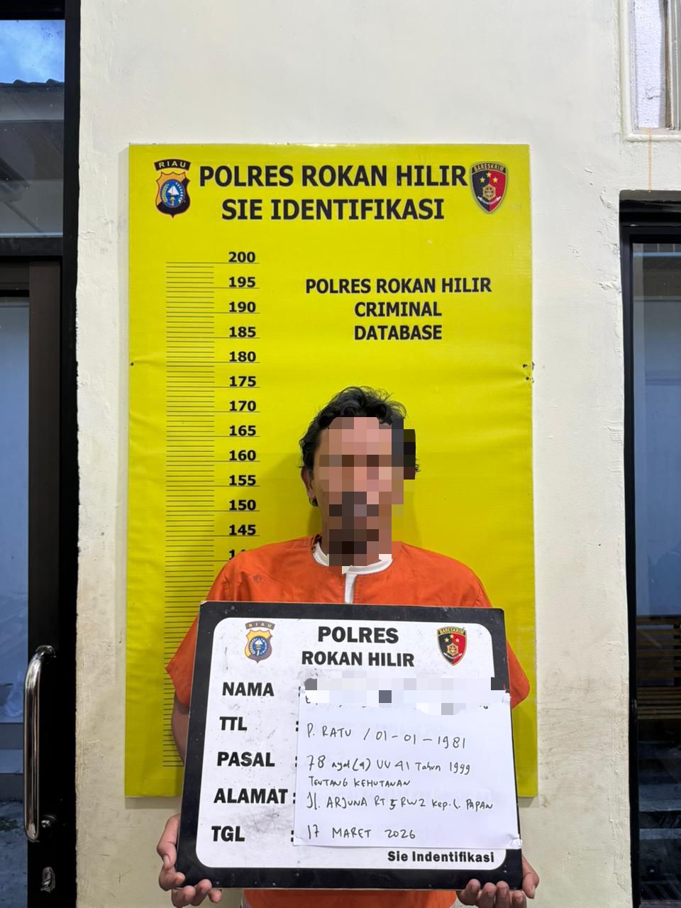 POLRES ROKAN HILIR UNGKAP KASUS KARHUTLA, SATU TERSANGKA DIAMANKAN