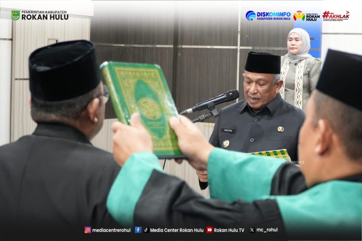 Bupati Lantik Pejabat Eselon di Rohul: Posisi Sekda Rohul Sementara Akan Ditunjuk PLH